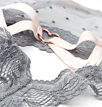 Cargar imagen en el visor de la galería, Desire Lace Strappy Thong