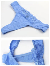 Cargar imagen en el visor de la galería, Lace Dream Push-Up Bra & Thong Set